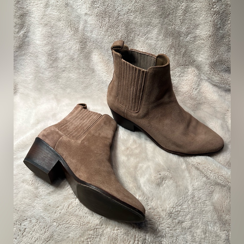 Thursday Everyday Dreamer Bootie size 7 Leather